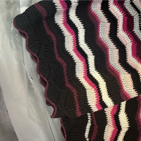 Austin Reed zigzag-woven multicolor scoop neck sweater. Size M - Picture 7 of 8